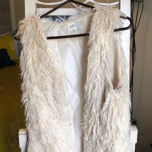 Cream fuzzy vest